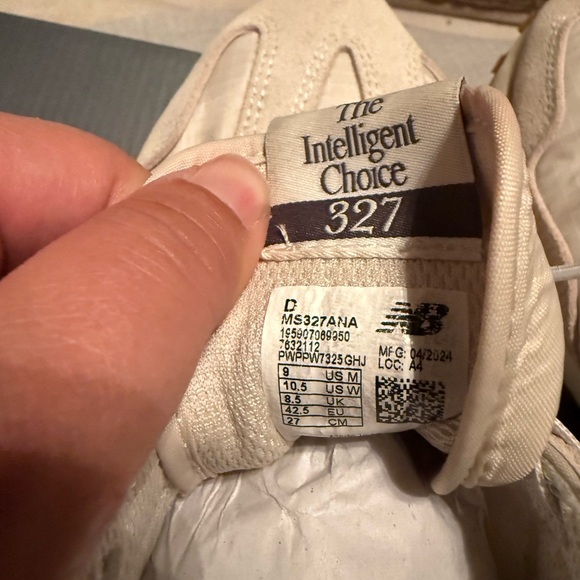 New Balance Cream and Brown Retro Sneakers - Picture 2 of 6
